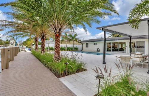 Waterfront Oasis w/ Enclosed Pool! - Foto 89