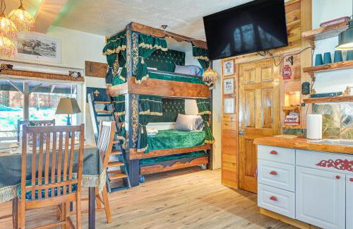 Cozy Kenai Abode with Private Deck 5 Mi to Ocean! - Foto 10