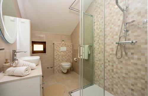 Villa Antani with heated pool, sauna & jacuzzi - Foto 23