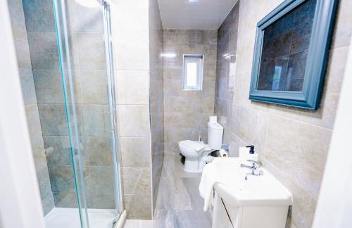 Private Studio With Hot Tub & Ensuite - Photo 2