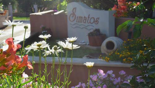 Simatos αpARTments & Studios - Photo 2, Garden