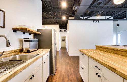 Modern Harrisonburg Home - 2 Mi to JMU! - Foto 10