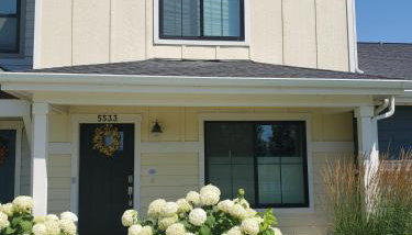 Modern Quiet 2 BR 2 Attached Baths Entire Home - Foto 1