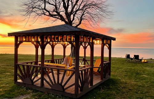 Springtime on the Lake Erie - 180 degree views and game arcade - Foto 6