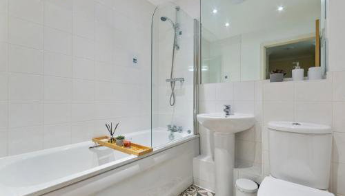 Redhill,Sleeps9,Parking,17minsLGW30 to London - Foto 3