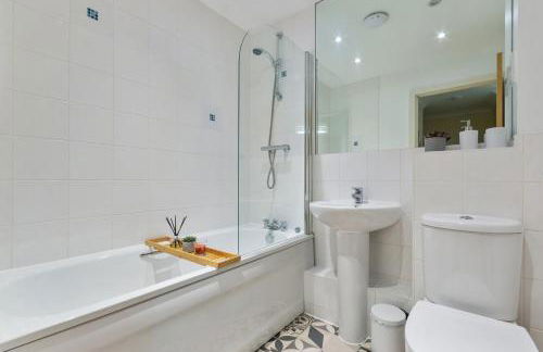 Redhill,Sleeps9,Parking,17minsLGW30 to London - Foto 3