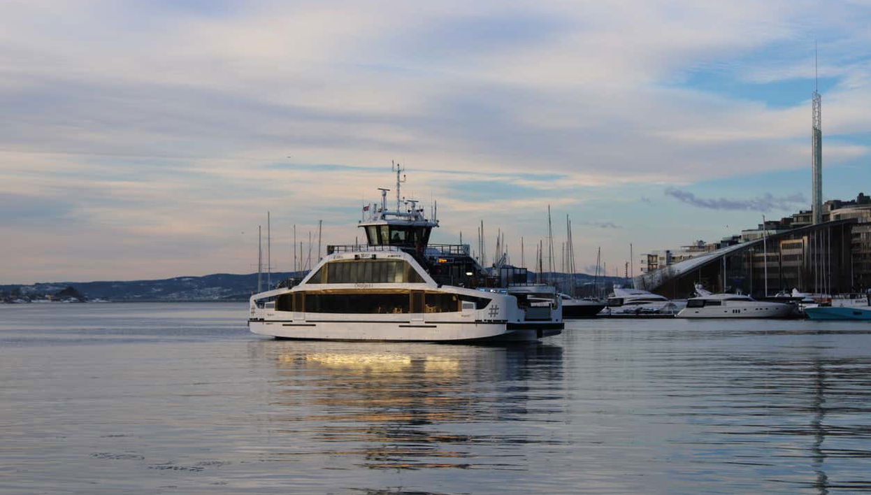 Travel aboard a comfortable ship