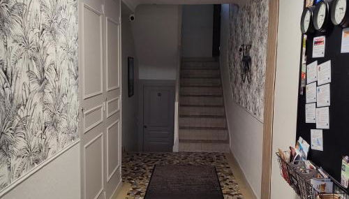 Une - Halte Entre Les Ponts - en toute simplicité - Foto 3, Lobby or reception