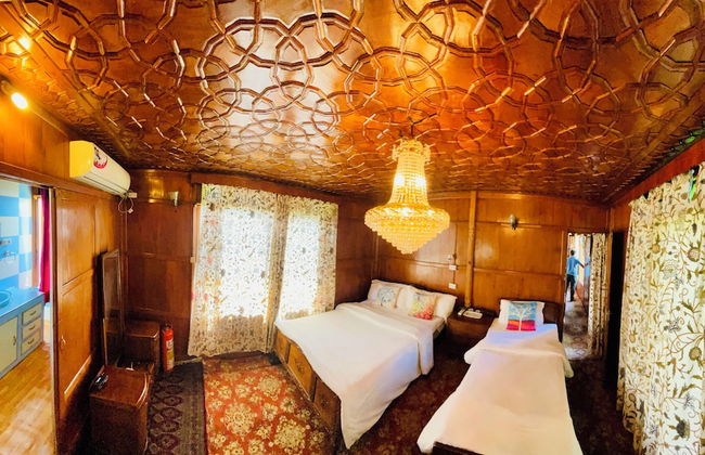 Dilshad Houseboats - Foto 2