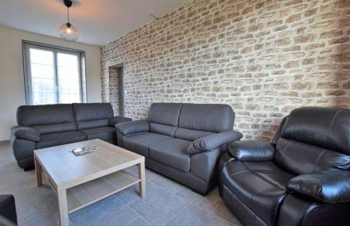 4 Bedroom Cozy Home In Montsenelle - Foto 4