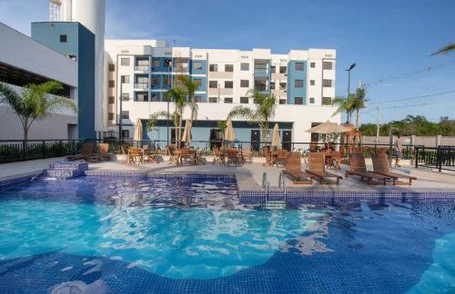 Apto Completo, Piscina, 3 minutos da Praia - Foto 2