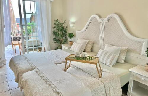 Sunny terrace & pool - Photo 3