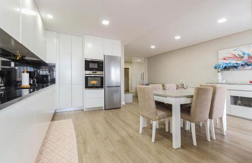 Sunshine Apartment - Modern Ap Near the Beach - Foto 16