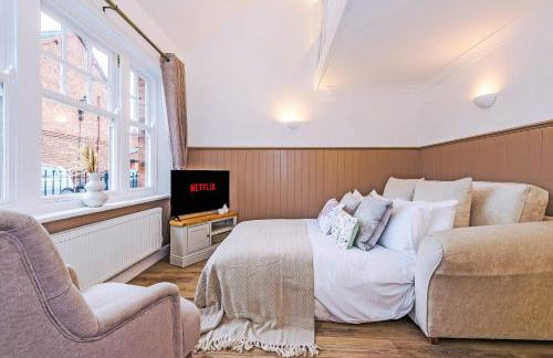 Country Charm Cottage Sleeps 4 & Free Parking - Photo 26