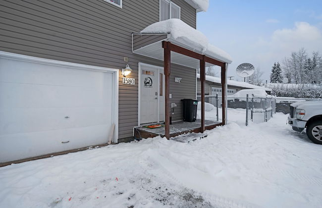 Fairbanks Fox Den 2 Bedroom Townhouse - Photo 33