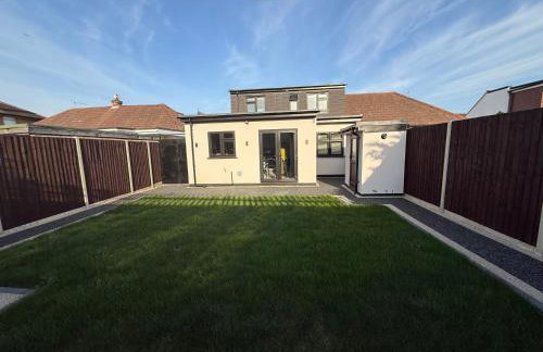 Luxury, comfort and Elegant Home - Photo 18