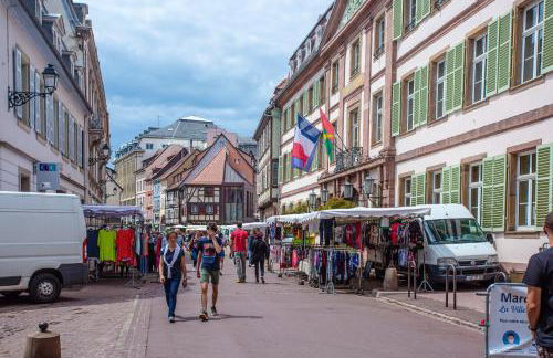 COLMAR - Appartements Deluxe - Lumineux - Stationnement Gratuit et Facile dans la rue - Foto 75