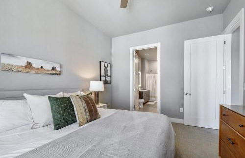 One Bedroom Luxury Apartment - Fast Wi-Fi - Free Parking - Foto 7