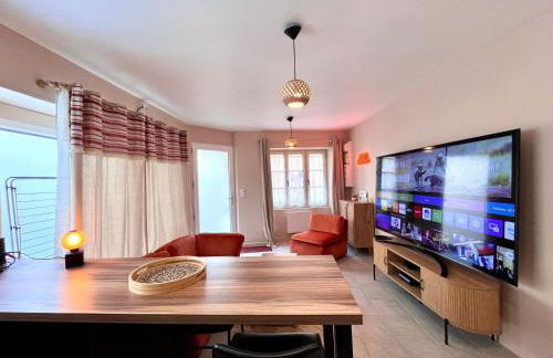 Les Rivières O'rientales Homerepublique à Cravant avec Jacuzzi - Foto 19