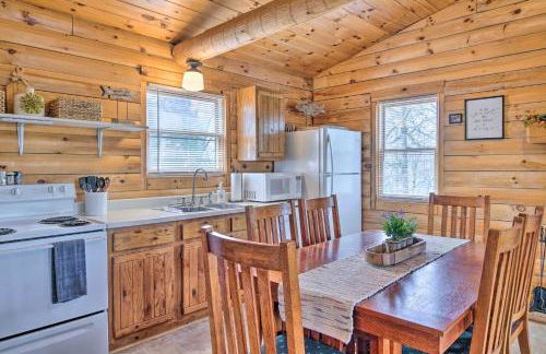 Cabin Retreat on Table Rock Lake with Fire Pit! - Foto 7