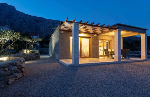 Grand View Holiday Home - Photo 1