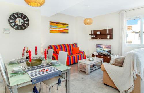 2060-Newly furnished 2 bedrooms apt with golf - Photo 31