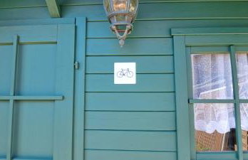 Moderne Ferienwohnung,Sauna im Haus, Parkplatz Hunde willkommen, nahe Schloss, Waldeisenbahn, Hermansbad, UNESCO Geopark, nahe polnischer Markt, Top Lage für Ausflugsziele zum Wandern oder Radfahren - Foto 4