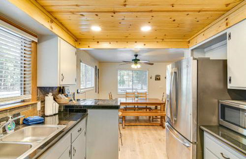 Graeagle Vacation Rental Cabin with Game Room! - Foto 11