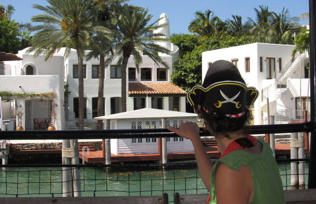 Miami Pirate Ship Celebrity Mansions Tour - Photo 6