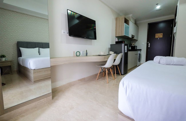 Minimalist Studio Menteng Park Apartment - Photo 30