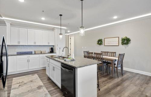 Topsider Condo w/ Updated Design & Amazing Main Channel Views - Foto 16