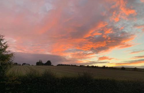 The Old Dairy - Cosy Country Cottage with Hot Tub & Log Burner - Photo 16