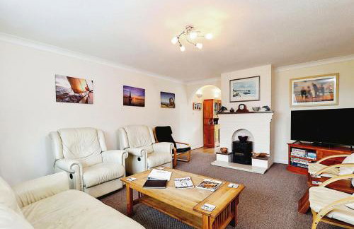 Helms House - Photo 8