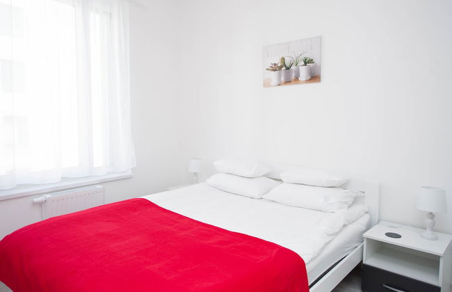 Elisabeth Downtown Apartments by FirstHost - Photo 11