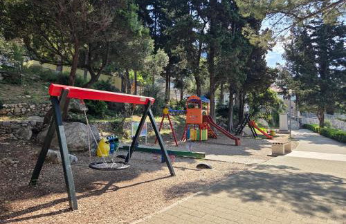 Apartman Sofia za 3 s parking blizu centra - Photo 30