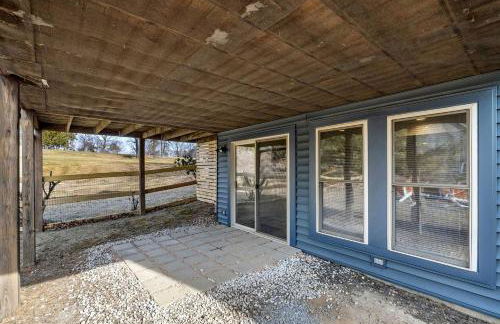 Bright Mountain Cabin with Game Room & Golf Course Views Near Hedgesville, West Virginia - Foto 57