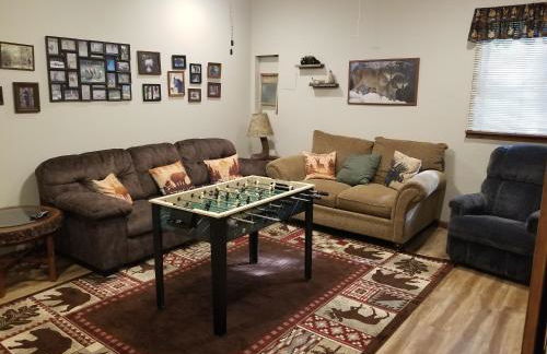 Serenity and Fun all in one in this Cozy Pocono Cabin - Foto 32