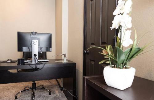 Your Family’s Home Away from Home w/ No Extra Fees - Foto 15