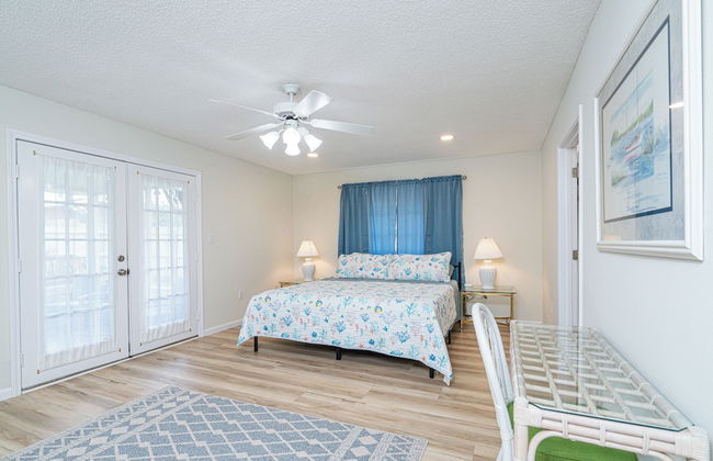 Renovated Home Near Beach and Shopping - Foto 4