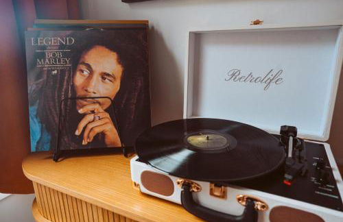 Romantic Desert Escape - Stargazing Dome, Hot Tub, Fire Pit, Hammocks, Cowboy Pool - Foto 43