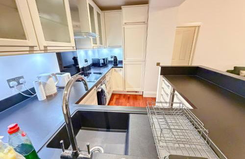 Luxury 3-Bed Apartment in Marylebone near Oxford Street & Baker Street by Staylio - Foto 12