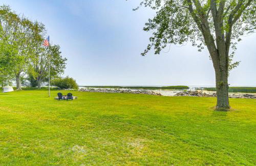 Dock and Panoramic Bay Views Oconto Retreat! - Foto 30
