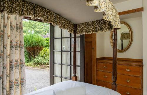 Watermouth Castle, South Court Apartment - Foto 19