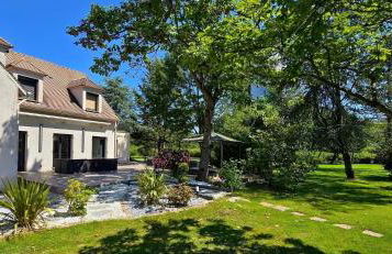 230m2 sur 3800m2 - jacuzzi 6 places - 16pers max - Foto 16