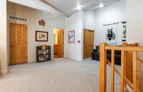 Crestview Condominiums by All Seasons Resort Lodging - Photo 116