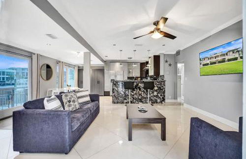 Beach Isles Modern 1BR Waterfront Apartment with Patio - Foto 2