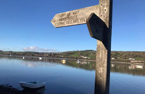 A unique and spacious river front property - Foto 66