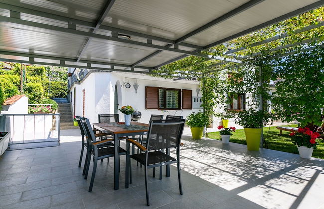 Lovely Apartment With Terrace & Garden Grill - Foto 12