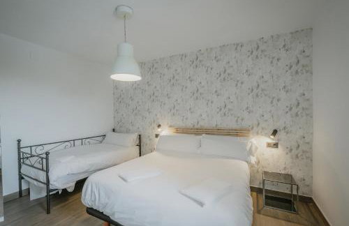 Casa Rural Torrecaballeros-Segovia - Photo 9