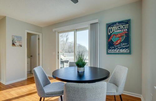 Niantic Duplex with Deck Less Than 1 Mi to Beach and Boardwalk - Foto 9